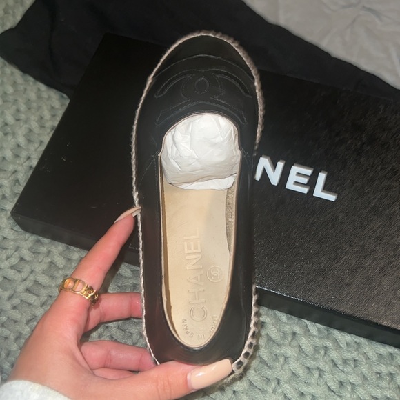 Chanel Espadrilles- Size 5- comes with box and dust bags - Picture 5 of 6
